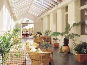 AnsoniA On Lydiard - C Tourism 0