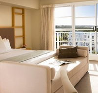 Quality Suites Deep Blue - C Tourism