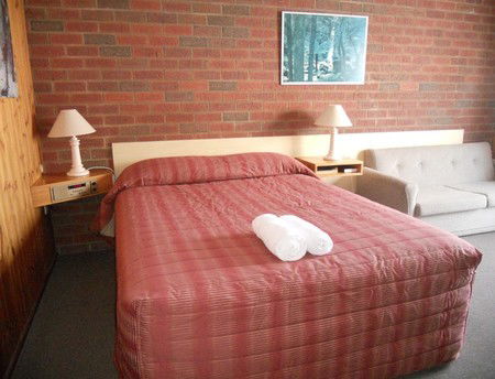 KY COUNTRY ROADS MOTOR INN - C Tourism 1