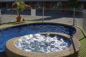 Rodney Motor Inn - C Tourism 1
