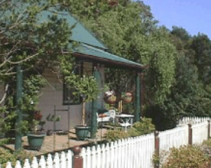 Trines Cottage - thumb 0