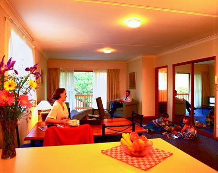 Oxley Court Serviced Apartments - C Tourism 0