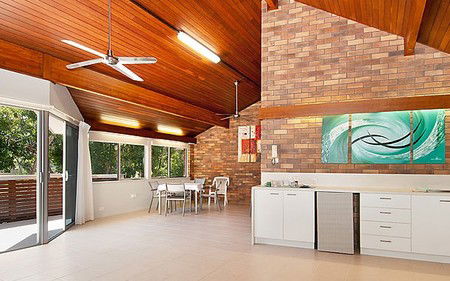 Glen Eden Beach Resort - C Tourism 0