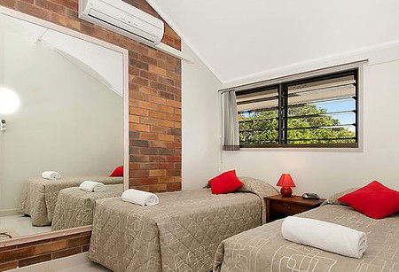 Glen Eden Beach Resort - C Tourism 3