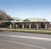 Across Country Motor Inn - C Tourism
