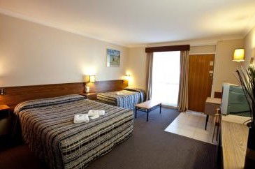 Golden West Motor Inn - C Tourism 1