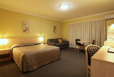 Maclin Lodge Motel - C Tourism 4