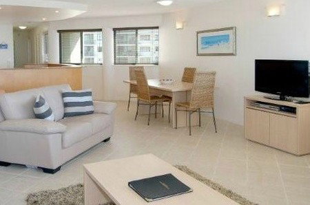 Malibu Mooloolaba - C Tourism 2