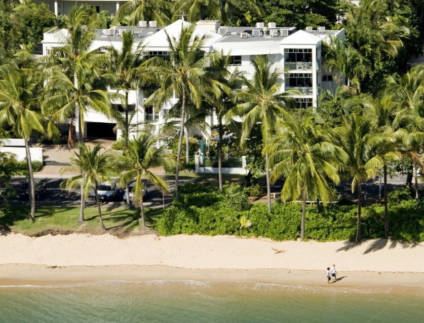 Trinity Beach QLD C Tourism