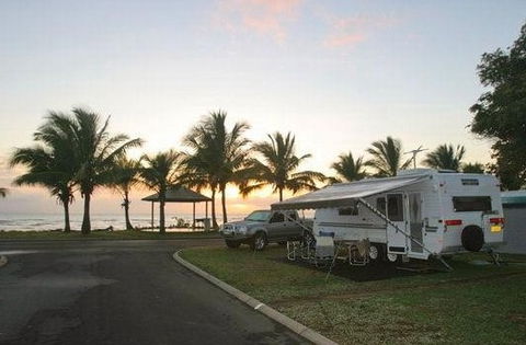 BIG4 Rollingstone Beach Caravan Resort - C Tourism 5