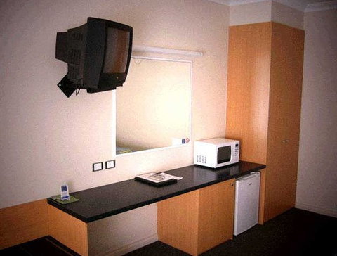 Victoria Lodge Motor Inn And Apartments - C Tourism 3