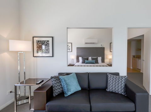 Ramada Hotel Hope Harbour - C Tourism 3