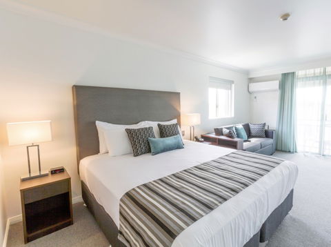 Ramada Hotel Hope Harbour - C Tourism 7