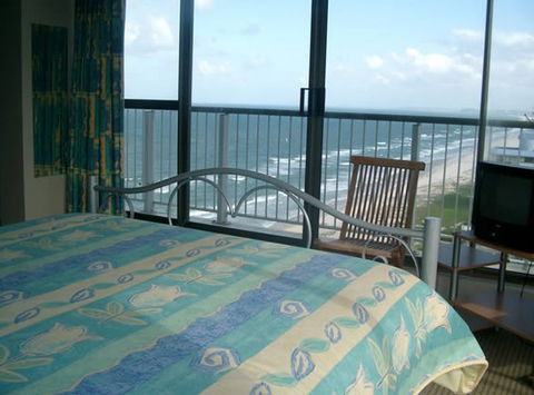 Golden Sands Holiday Apartments - C Tourism 0