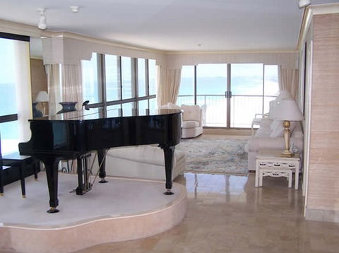 Golden Sands Holiday Apartments - C Tourism 2