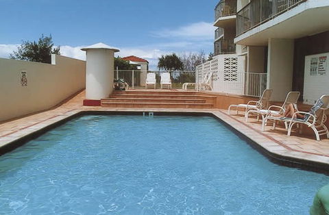 Golden Sands Holiday Apartments - C Tourism 4