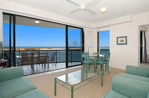Windward Passage, Golden Beach - C Tourism 5