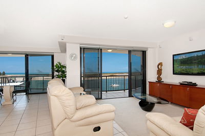 Windward Passage, Golden Beach - C Tourism 10