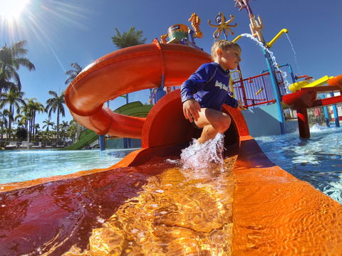 Oaks Oasis - C Tourism 2