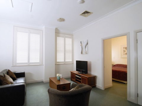 Rothbury On Ann Heritage Apartment Hotel - C Tourism 3