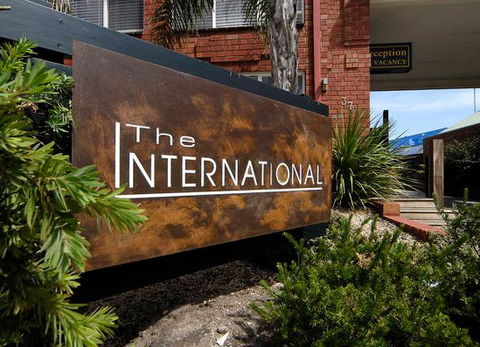 Comfort Inn The International - C Tourism 0