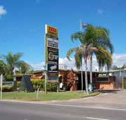 Queens Beach Motor Hotel - C Tourism