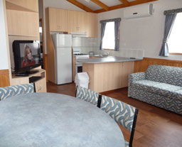 Victor Harbor Holiday And Cabin Park - C Tourism 0