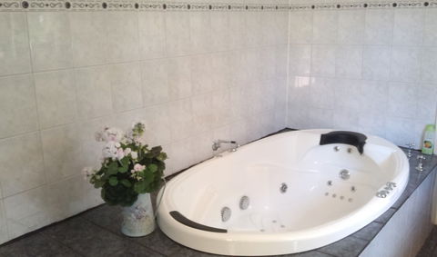 Angaston Rose B&B - C Tourism 4