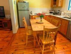 Semaphore Beach Cottage Bed And Breakfast - C Tourism 2