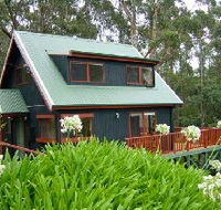 Tree Tops Cascades - C Tourism