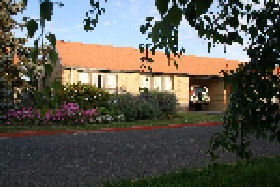 Glasgow Lodge - C Tourism 0