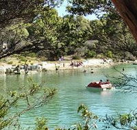 Crayfish Creek Van and Cabin Park and Spa House - C Tourism