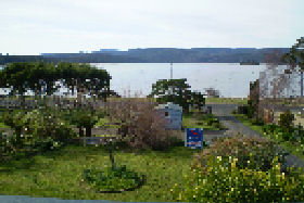 Rocking Horse Cottage - C Tourism 0