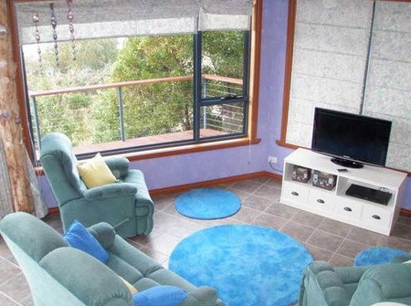 Larus Waterfront Cottage - C Tourism 3