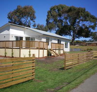 Waterside Accommodation - C Tourism