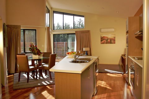 Wyndham Seven Mile Beach - C Tourism 8