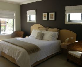 CeeSpray On Owen Bed And Breakfast - C Tourism 0