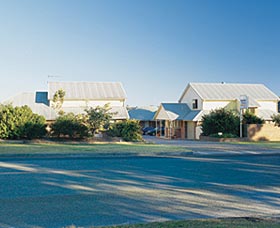 Jervis Bay Dolphin Shores - C Tourism 0