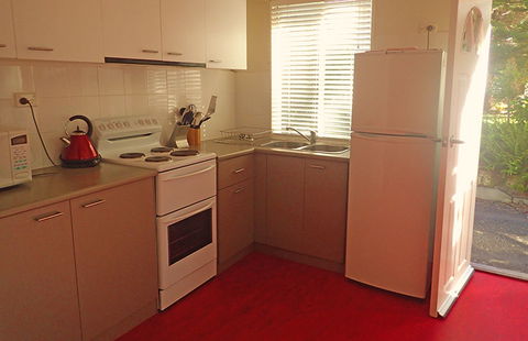 Bayswater Beach House - C Tourism 3