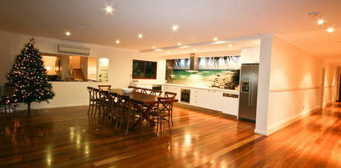Away On Shirley Lane - C Tourism 1