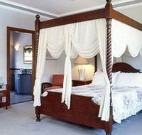 Melville House - C Tourism