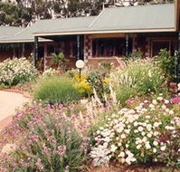 Red Gum Lagoon Cottages - C Tourism