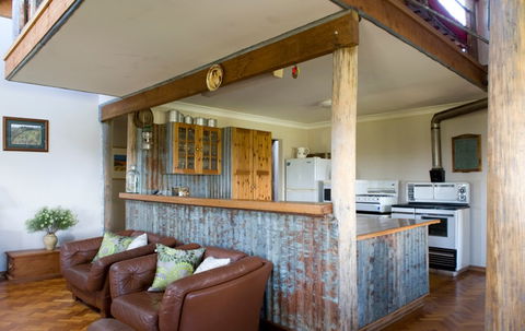Yaraandoo Lakeside Retreat - C Tourism 2