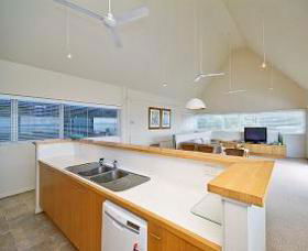 Crows Nest - Nelson Bay - C Tourism 2