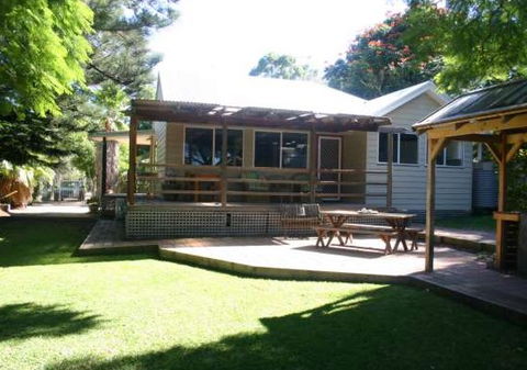 Pine Cottage - C Tourism 0