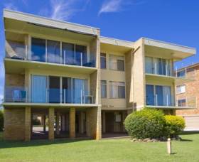 Little Hut - C Tourism 2