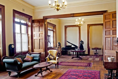 Mandelson's Of Goulburn - C Tourism 2