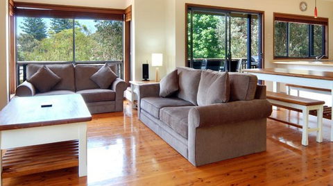 Burra By The Beach - C Tourism 4