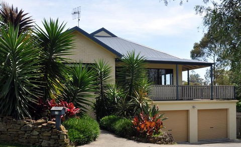 Burra By The Beach - C Tourism 5