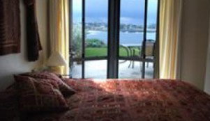 Beachfront Apartment Kiama - C Tourism 1